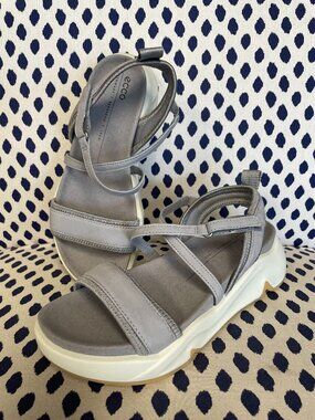 Ecco gray sandal size 6